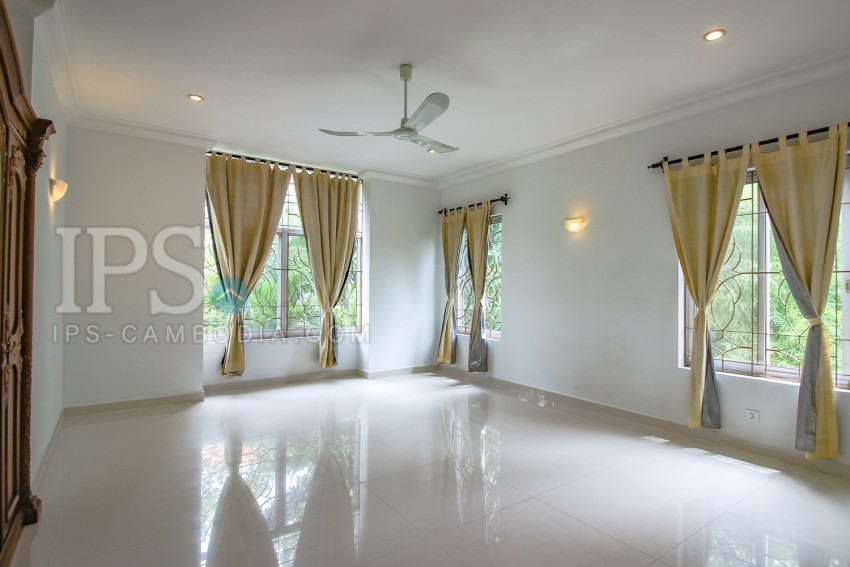 3 Bedroom Villa For Rent - Bassac Garden City, Tonle Bassac, Phnom Penh