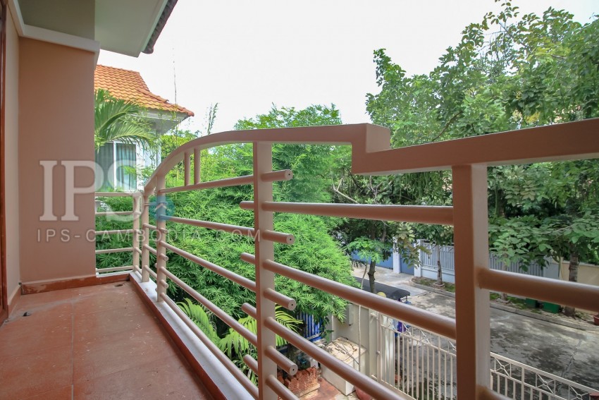 4 Bedroom Villa For Rent - Tonle Bassac, Phnom Penh