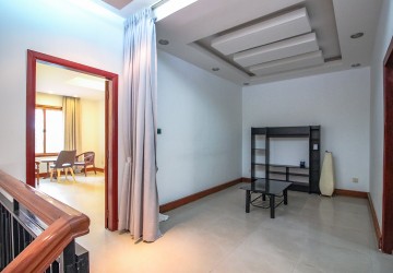 3 Bedroom Villa For Rent - Bassac Garden City, Tonle Bassac, Phnom Penh thumbnail