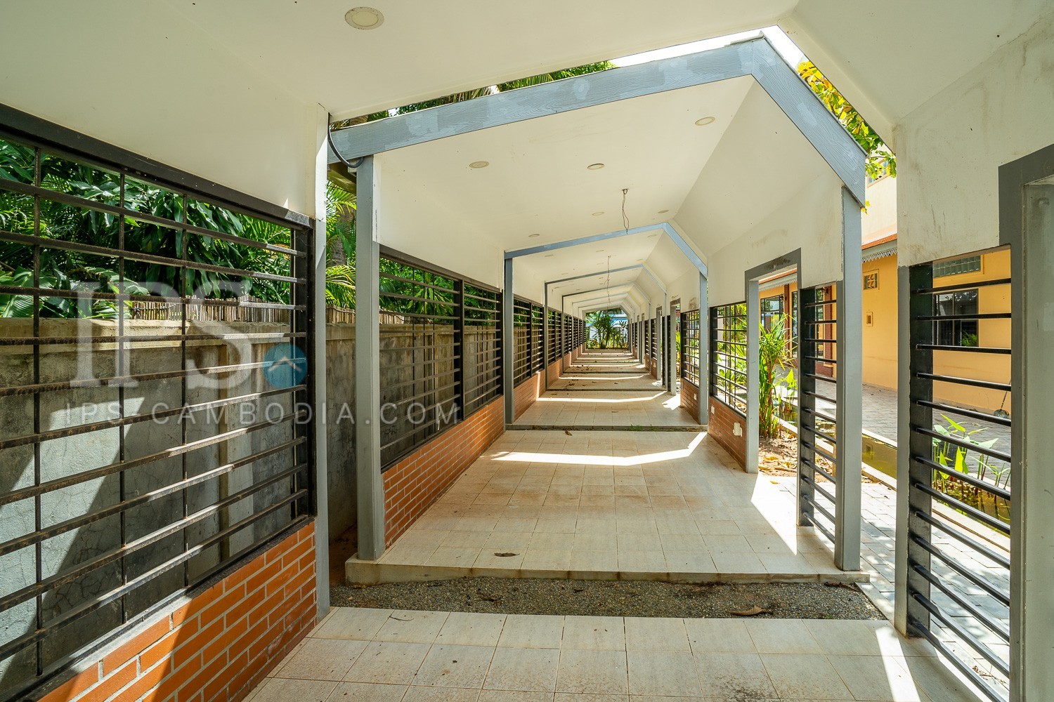 7 Bedroom Flat For Sale - Sala Kamreuk, Siem Reap - Image 11
