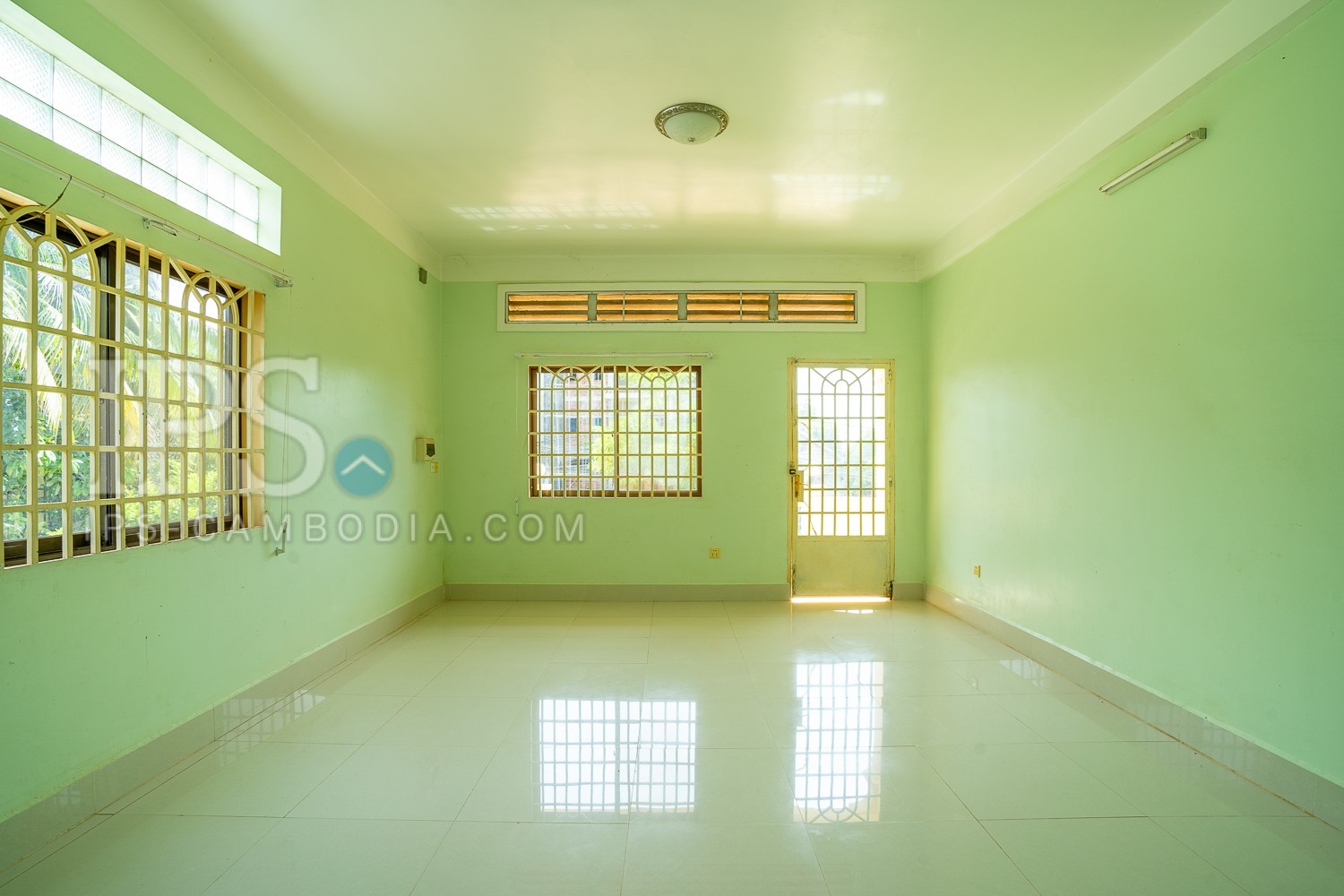 7 Bedroom Flat For Sale - Sala Kamreuk, Siem Reap - Image 9