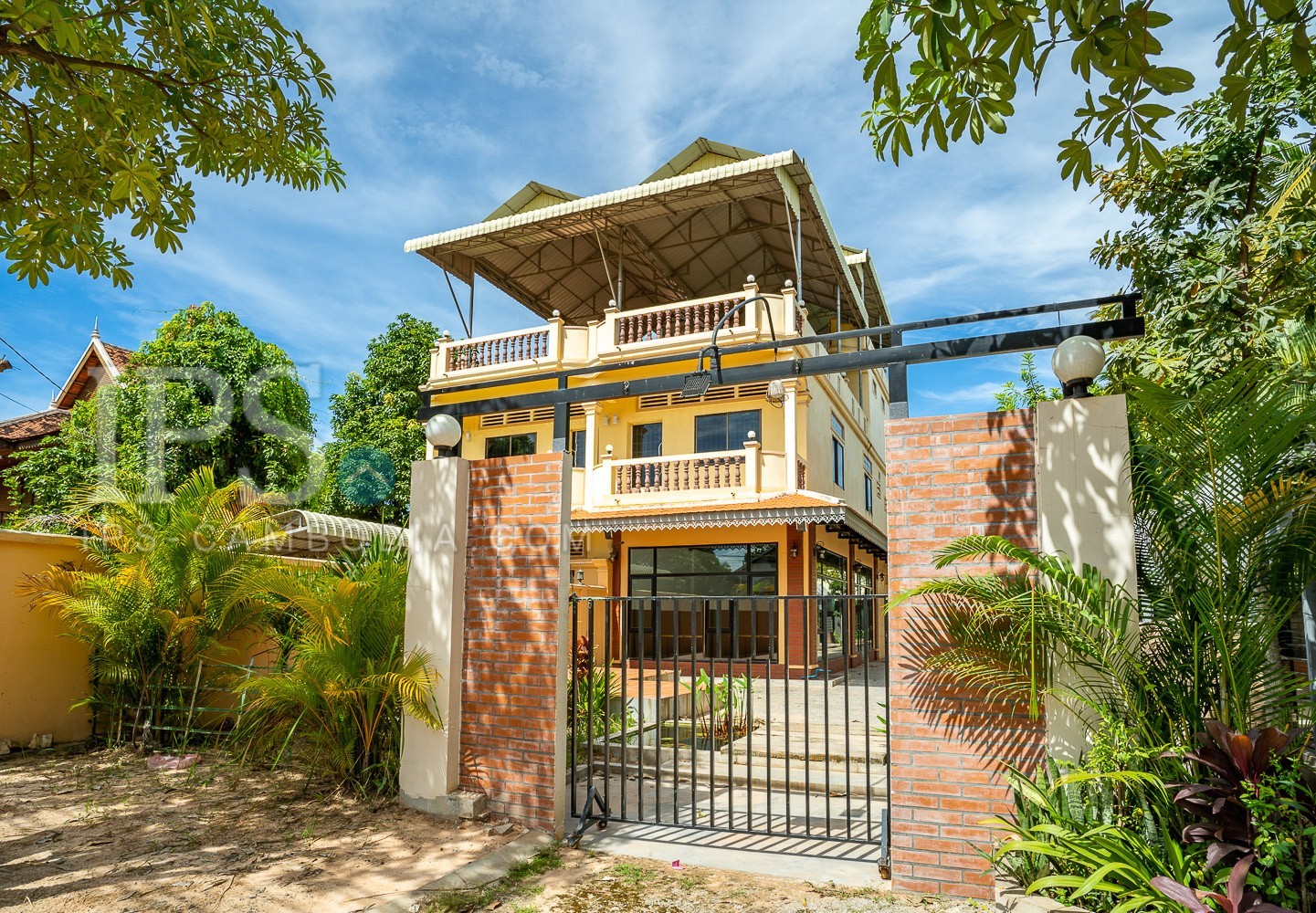 7 Bedroom Flat For Sale - Sala Kamreuk, Siem Reap
