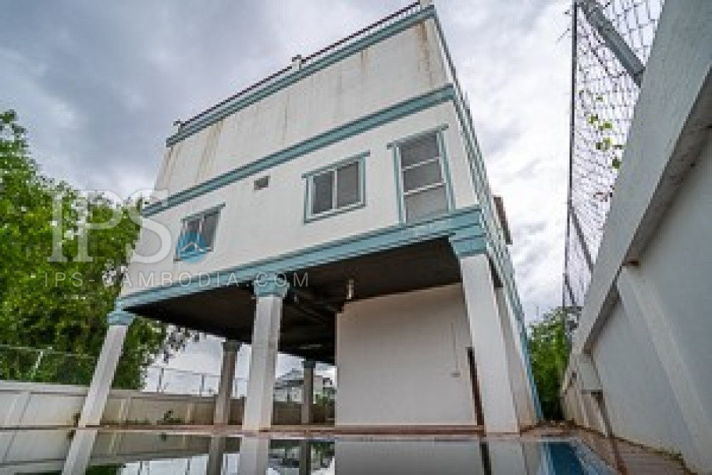 9 Bedroom Guesthouse For Rent - Svay Dangkum, Siem Reap - Image 10