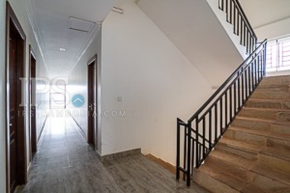 9 Bedroom Guesthouse For Rent - Svay Dangkum, Siem Reap - Image 9