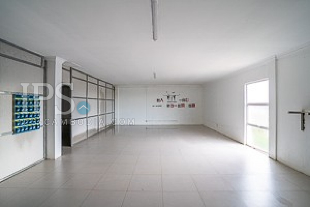 9 Bedroom Guesthouse For Rent - Svay Dangkum, Siem Reap - Image 6