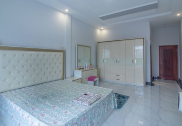 4 Bedroom Flat For Sale - Svay Dangkum, Siem Reap thumbnail