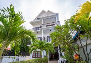 13 Room Boutique Villa For Rent - Sala Kamreuk, Siem Reap thumbnail