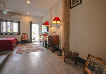 Duplex 2 Bedroom Renovated Apartment For Rent - 7 Makara, Phnom Penh thumbnail