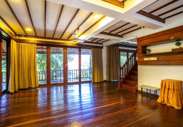 6 Bedroom Wooden Villa For Sale - Slor Kram, Siem Reap thumbnail