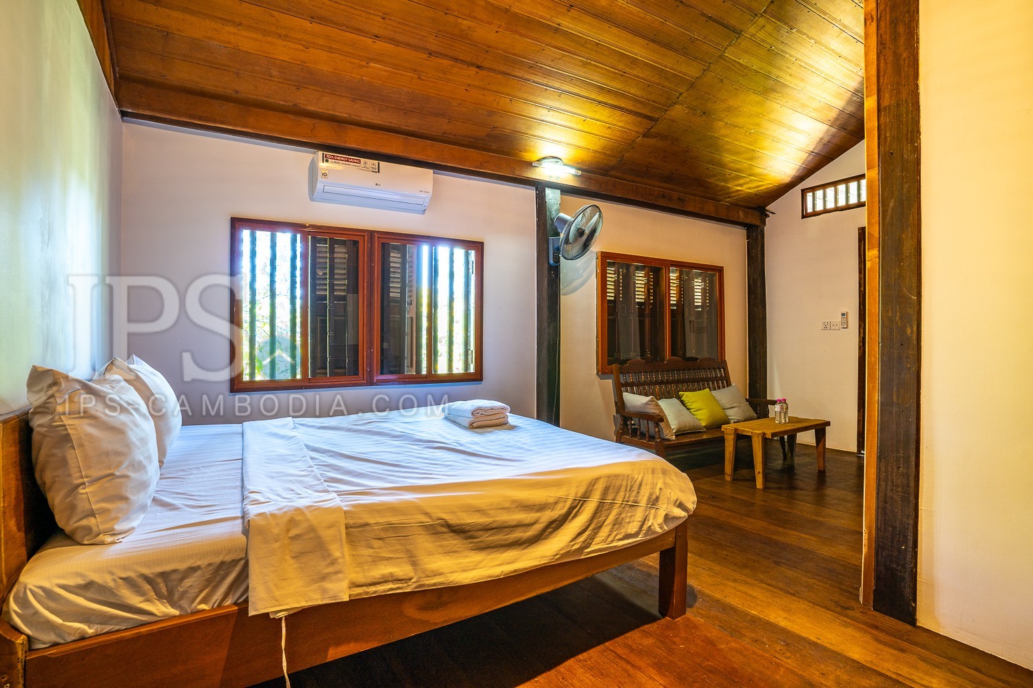 3 Bedroom Villa For Rent - Svay Dangkum, Siem Reap - Image 15