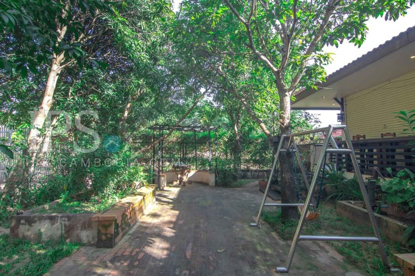 2 Bedroom Villa For Rent - Slor Kram, Siem Reap