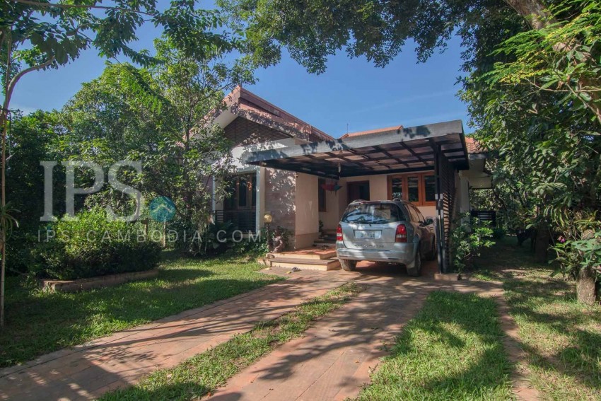 2 Bedroom Villa For Rent - Slor Kram, Siem Reap