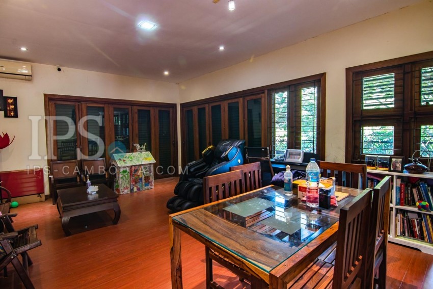 2 Bedroom Villa For Rent - Slor Kram, Siem Reap