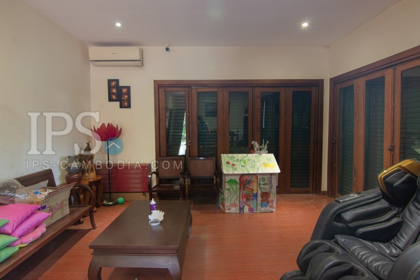 2 Bedroom Villa For Rent - Slor Kram, Siem Reap