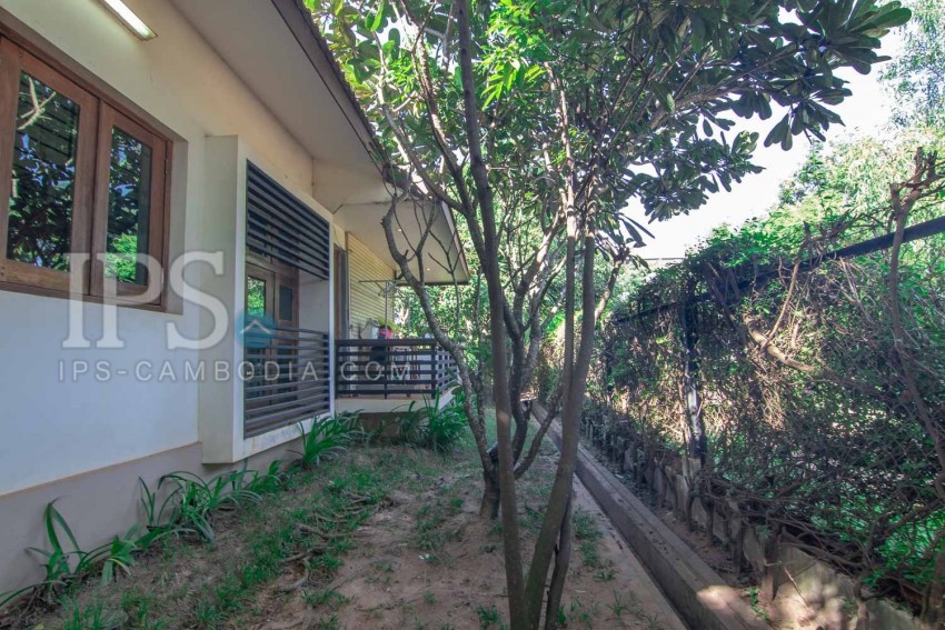 2 Bedroom Villa For Rent - Slor Kram, Siem Reap