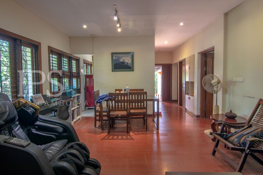 2 Bedroom Villa For Rent - Slor Kram, Siem Reap