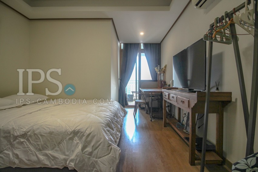 1 Bedroom Condo For Rent- De Castle Royal, BKK1, Phnom Penh