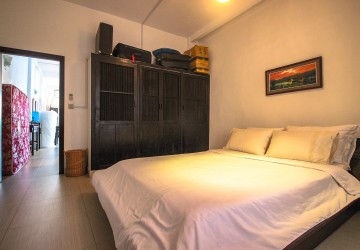 1 Bedroom Renovated Apartment For Rent - BKK1, Phnom Penh thumbnail