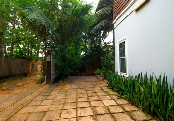 3 Bedroom House For Rent - Sala Kamreuk, Siem Reap thumbnail