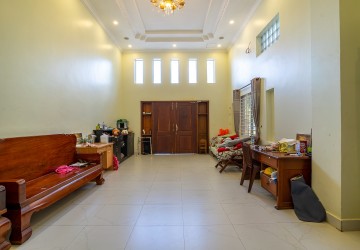 14 Unit Apartment For Sale - Svay Dangkum, Siem Reap thumbnail