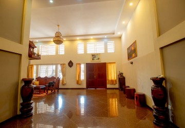 4 Bedroom Flat For Sale - Svay Dangkum, Siem Reap thumbnail