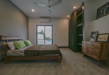 Renovated 3 Bedroom Duplex Apartment For Rent, Chak Angre Krom, Phnom Penh thumbnail