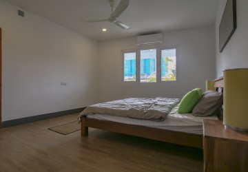 Renovated 3 Bedroom Duplex Apartment For Rent, Chak Angre Krom, Phnom Penh thumbnail