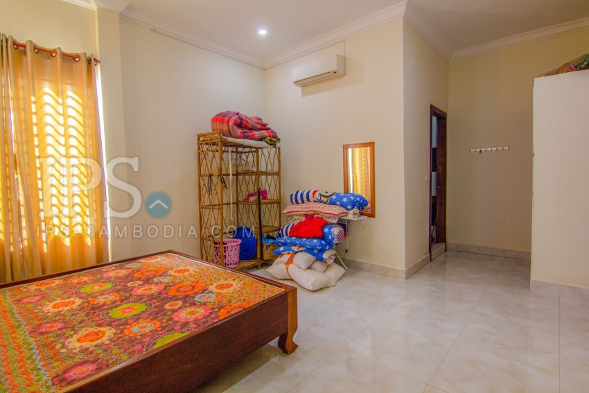 6 Bedroom House For Sale - Slor Kram, Siem Reap