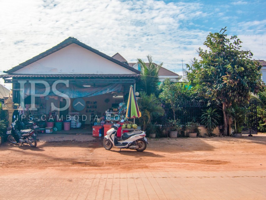 6 Bedroom House For Sale - Slor Kram, Siem Reap
