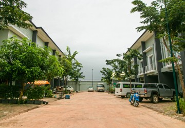 2 Bedroom Flat For Sale - Svay Dangkum, Siem Reap thumbnail