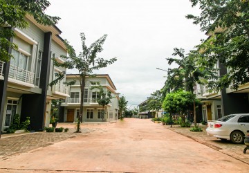 2 Bedroom Flat For Sale - Svay Dangkum, Siem Reap thumbnail