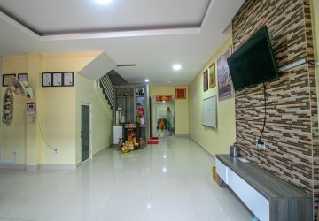 4 Bedroom Flat For Sale - Svay Dangkum, Siem Reap thumbnail