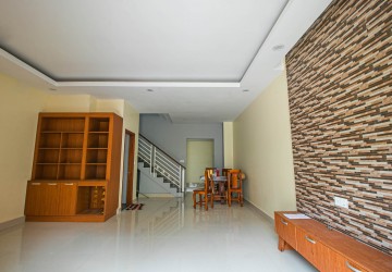 3 Bedroom House For Rent - Svay Dangkum, Siem Reap thumbnail