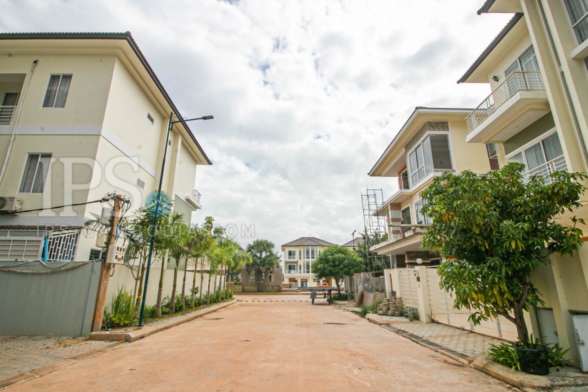 3 Bedroom House For Rent - Svay Dangkum, Siem Reap