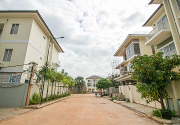 3 Bedroom House For Rent - Svay Dangkum, Siem Reap thumbnail