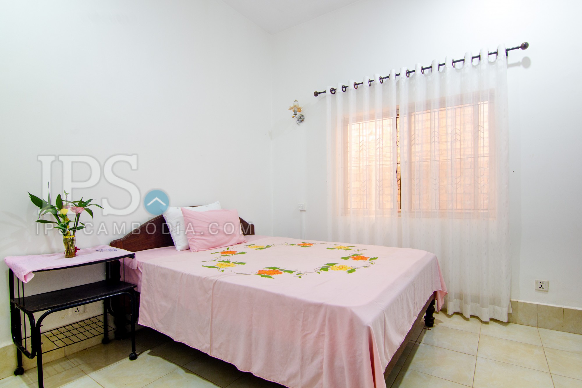 4 Bedroom House  For Rent - Svay Dangkum, Siem Reap - Image 9
