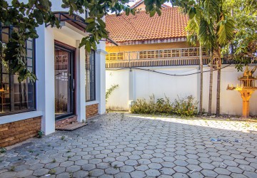 3 Bedroom House For Rent - Wat Bo, Siem Reap thumbnail