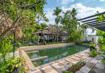 7 Bedroom Boutique Villa For Sale in Svay Dangkum, Siem Reap thumbnail