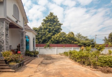 2 Bedroom House For Rent - Kouk Chak, Siem Reap thumbnail