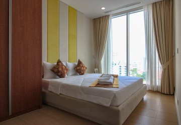 3 Bedroom Condo Unit For Rent - Tonle Bassac, Phnom Penh thumbnail