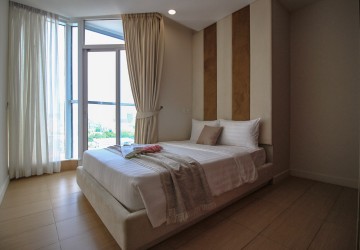 3 Bedroom Condo Unit For Rent - Tonle Bassac, Phnom Penh thumbnail