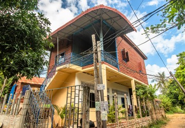 2 Bedroom House For Sale - Svay Dangkum, Siem Reap thumbnail