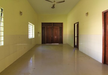 3 Bedroom House For Rent - Svay Dangkum, Siem Reap thumbnail