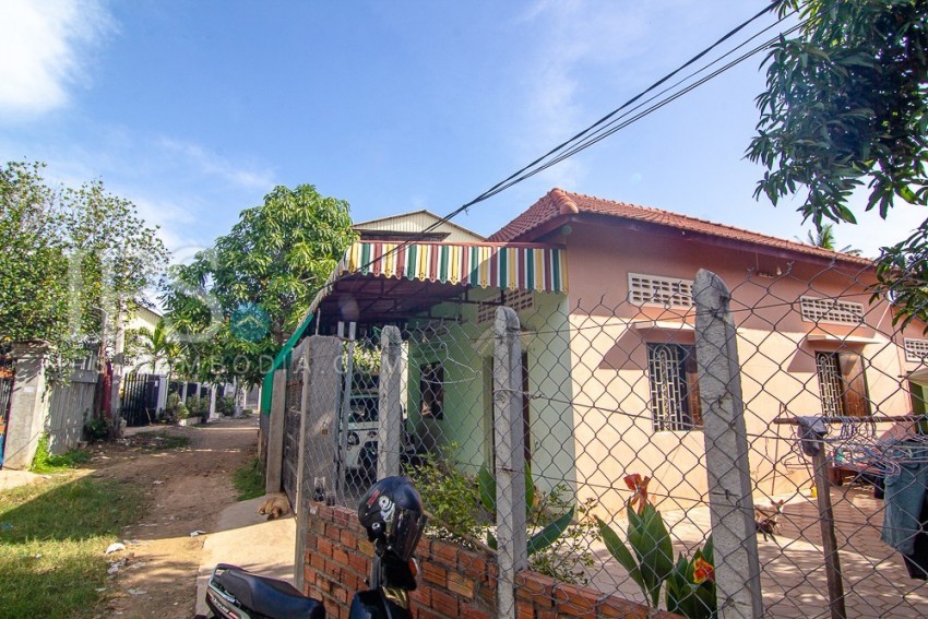 2 Bedroom House For Sale - Svay Dangkum, Siem Reap