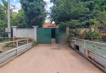 2 Bedroom House  For Sale - Svay Dangkum, Siem Reap thumbnail