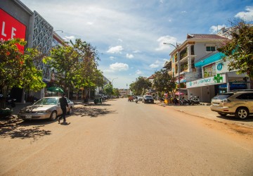 3 Floor Commercial Building For Rent- Sivutha Road, Siem Reap thumbnail