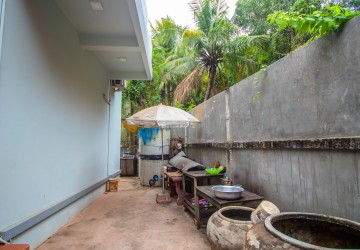 4 Bedroom Villa For Rent - Sala Kamreuk, Siem Reap thumbnail