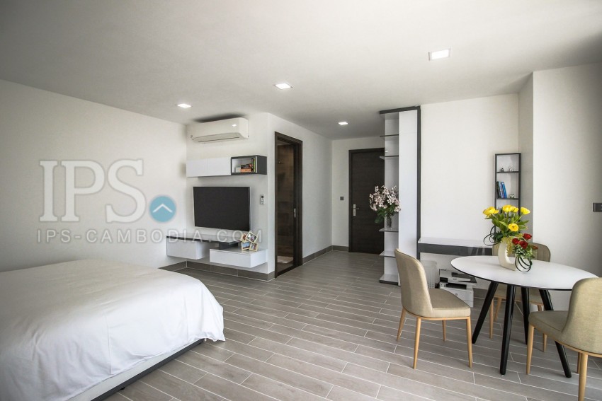 3 Bedroom Serviced Apartment For Rent - Tonle Bassac, Phnom Penh