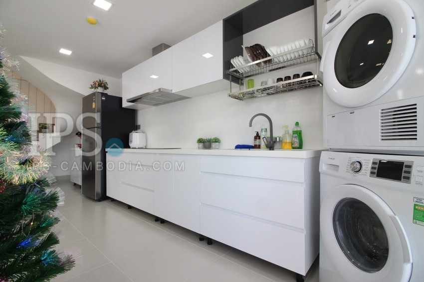 3 Bedroom Serviced Apartment For Rent - Tonle Bassac, Phnom Penh