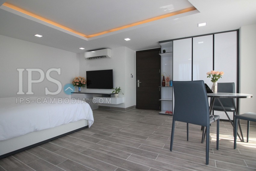 3 Bedroom Serviced Apartment For Rent - Tonle Bassac, Phnom Penh